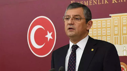 Özgür Özelden Abdüllatif Şenere tepki: Kanım donarak izledim, suçüstü yakalandı