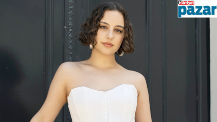 Müziğinde Doğu’yla Batı’yı buluşturan Bade ‘Evde Yok’u çıkardı ‘Yeni yeni içimdeki çocuğu okşamaya başladım’