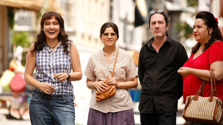 Deliha filmi oyuncuları ve konusu ile merak uyandırıyor... Deliha nerede çekildi ve ne zaman vizyona girdi