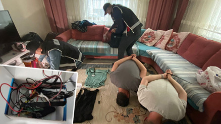 Ehliyet sınavı kopya şebekesine Düzenek operasyonu