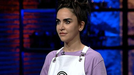 MASTERCHEF DUYGU KİMDİR, kaç yaşında, nereli  MasterChef All Star Duygu Acarsoy hangi sezon yarıştı, kaçıncı oldu