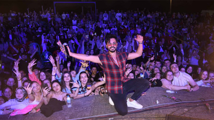 Komşuda Yusuf Güney konserine rekor katılım