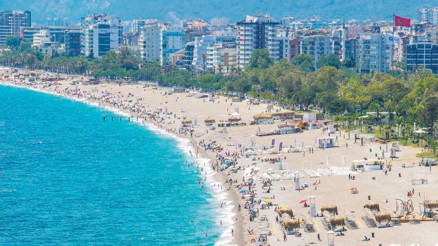 Bayramın gözdesi Akdeniz ve Ege sahilleri... 2 milyonluk tatil göçü Bayramın gözdesi Akdeniz ve Ege sahilleri... 2 milyonluk tatil göçü