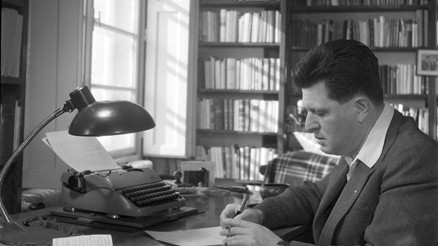 Kalabalıklar içinde tek başına