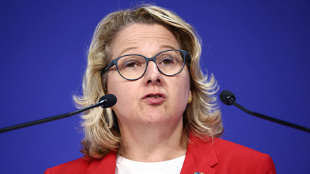 ‘Ukrayna’nın yeniden inşasını Rusya ödesin’