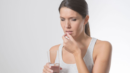 İnsanların yüzde 40ı hap yutamama sorunu yaşıyor Çoğu kişi aynı hatayı yapıyor.. İşte çözüm önerileri