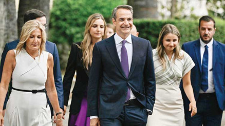 Yunanistan’da 2’nci Miçotakis dönemi: Sırdaş Yorgo’yu Dışişleri Bakanı yaptı Yunanistan’da 2’nci Miçotakis dönemi: Sırdaş Yorgo’yu Dışişleri Bakanı yaptı