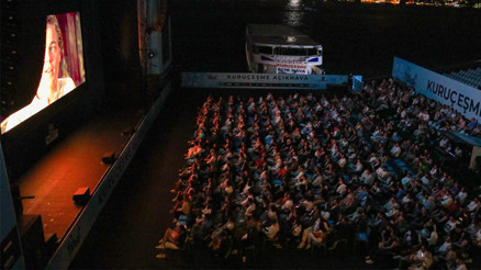 Kuruçeşme Açıkhava sahnesi sinemaseverlerle doldu