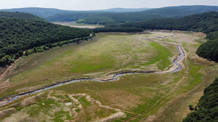 İstanbulun suyunu sağlayan baraj kurudu İklim değişikliği ile yaşamaya ve adaptasyon geliştirmeye mecburuz