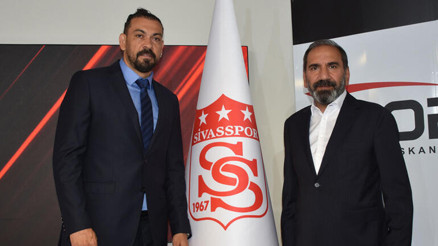Sivasspor, Servet Çetin ile sözleşme imzaladı