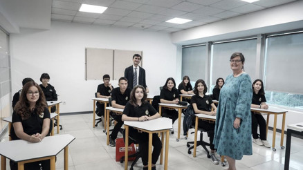 Demirören Medya ve Teknoloji Mesleki ve Teknik Anadolu Lisesi yeni öğrencilerini bekliyor