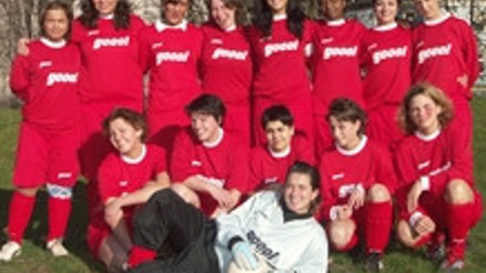 Bayanların hedefi ilk iki