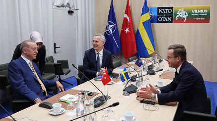 Son dakika... Litvanyada kritik zirve: Erdoğan, Stoltenberg ve Kristersson ile görüştü Son dakika... Litvanyada kritik zirve: Erdoğan, Stoltenberg ve Kristersson ile görüştü