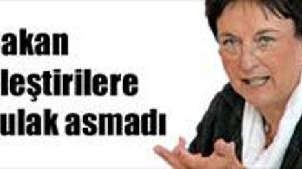 Tek vatandaşlığa zorlamak yanlış Tek vatandaşlığa zorlamak yanlış