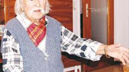 Şakir Dedeyi camide çarptılar