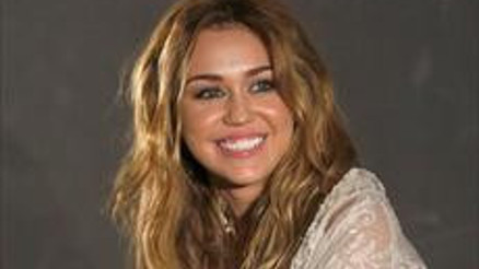 Volljährig - Miley Cyrus legt die Teenie-Krone ab