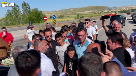 Hakan Çalhanoğluna memleketi Bayburtta coşkulu karşılama