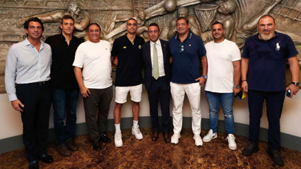 Fenerbahçe Bekonun yeni transferi Yam Madar, Ali Koç ile buluştu