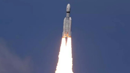 Hindistan, Aya insansız uzay aracı gönderdi