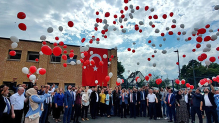 15 Temmuz şehitleri yurt dışında da anıldı: ‘Kahraman güçlerimiz destan yazdı’