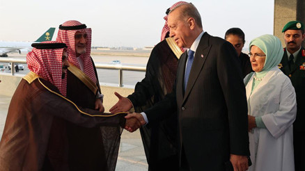 Cumhurbaşkanı Erdoğan Suudi Arabistan’da