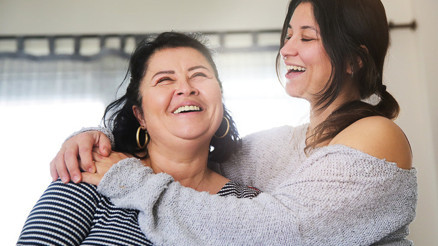 BİR SORUDAN FAZLASI | Arkadaşımla aramdaki yaş farkından kime ne