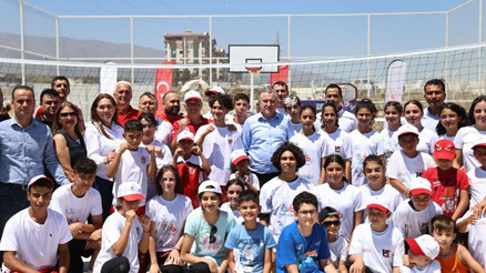 Bakan Bak: 1,5 milyon öğrencinin sportif yetenek taraması yapıldı Bakan Bak: 1,5 milyon öğrencinin sportif yetenek taraması yapıldı