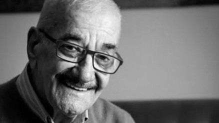 SAFA ÖNAL KİMDİR, nereli, kaç yaşındaydı  Senarist Safa Önalın eserleri neler İşte hayatı, biyografisi ve ödülleri hakkında bilgiler