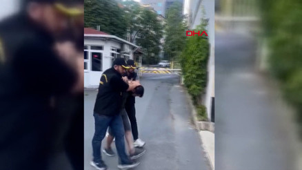 Esenyurtta 2 kişinin öldüğü tekel bayisi saldırısına ilişkin 1 kişi daha yakalandı Esenyurtta 2 kişinin öldüğü tekel bayisi saldırısına ilişkin 1 kişi daha yakalandı