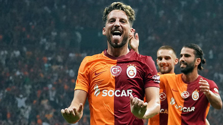 Mertens’ten bir Puskas adayı