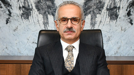 Bakan Uraloğlu: Kruvaziyer turizminde yolcu sayısı 483 bine ulaştı