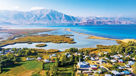 ‘100. Yılında Türkiye Seyahatnamesi’