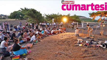 Bergama Tiyatro Festivali  bir arada neşelenmeye çağırıyor