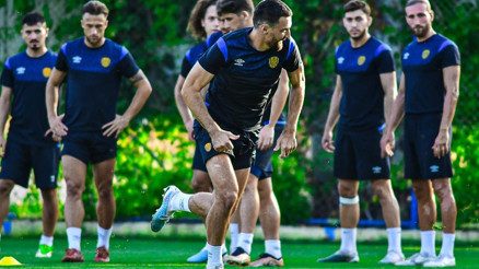 Hazır futbolcular kadroya katılacak