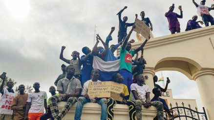Afrika’da kritik gün... Darbecilere verilen süre doluyor