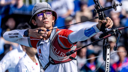METE GAZOZ KİMDİR, nereli ve kaç yaşında Okçuluk Dünya şampiyonu Mete Gazoz’un biyografisi, hayatı ve başarıları hakkında bilgiler... METE GAZOZ KİMDİR, nereli ve kaç yaşında Okçuluk Dünya şampiyonu Mete Gazoz’un biyografisi, hayatı ve başarıları hakkında bilgiler...