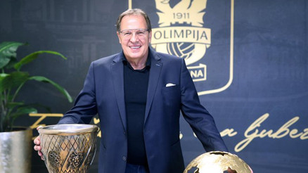 Olimpija Ljublijana Kulübü Başkanı Adam Delius: Galatasaray bir futbol devi, şans onlardan yana Olimpija Ljublijana Kulübü Başkanı Adam Delius: Galatasaray bir futbol devi, şans onlardan yana