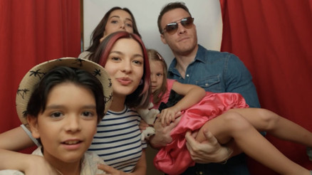 Ya Çok Seversen’in yeni bölümünden heyecan yaratan tanıtım yayınlandı… Ya Çok Seversen’in yeni bölümünden heyecan yaratan tanıtım yayınlandı…