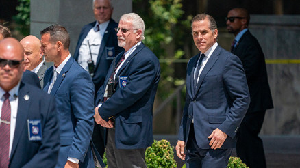 Biden’ın oğlu Hunter Bidenın Rus, Kazak ve Ukraynalı oligarklardan aldığı ödemelerin belgeleri yayınlandı Biden’ın oğlu Hunter Bidenın Rus, Kazak ve Ukraynalı oligarklardan aldığı ödemelerin belgeleri yayınlandı