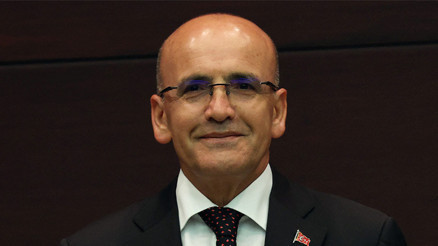 Bakan Şimşekten Moodys yorumu: Kredi notumuza olumlu yansıyacak Bakan Şimşekten Moodys yorumu: Kredi notumuza olumlu yansıyacak
