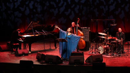 Fazıl Say Dünya Anne şarkıları ile Ege Turnesinde Fazıl Say Dünya Anne şarkıları ile Ege Turnesinde