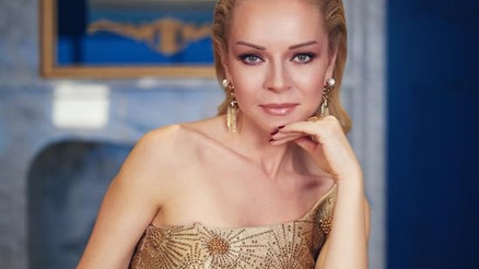 Yeşilçam şarkılarıyla sahnede