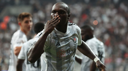 Aboubakara 12 dakika yetti Beşiktaş - Neftçi Bakü maçına girdi, skoru ve oyunu değiştirdi