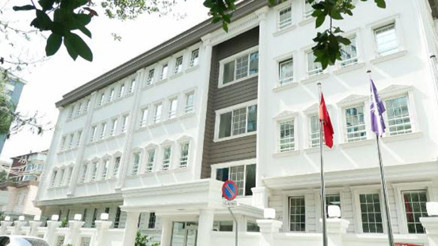 Dayanıklılık testi yaptırmadılar... Okul yönetimi ile veliler karşı karşıya geldi Dayanıklılık testi yaptırmadılar... Okul yönetimi ile veliler karşı karşıya geldi