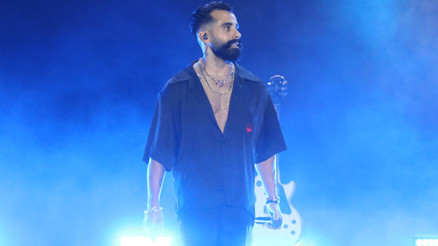 Boğaz, Gökhan Türkmenin aşk şarkılarıyla aydınlandı Boğaz, Gökhan Türkmenin aşk şarkılarıyla aydınlandı