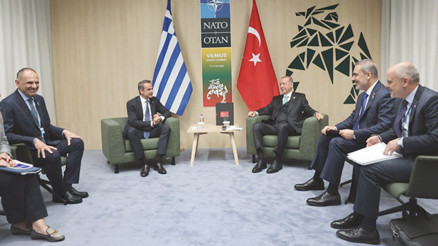 Ankara-Atina arasında sonbahar diplomasisi Ankara-Atina arasında sonbahar diplomasisi