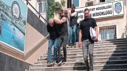 Bir doktora ait bilgileri kullanarak kaçak ameliyat yapan sahte doktor yakalandı