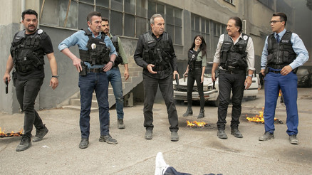 Arka Sokaklar yeni sezon ilk bölüm tekrarıyla ekrana geliyor...