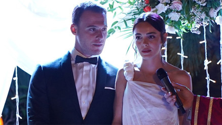 ‘Ya Çok Seversen’ yeni bölümüyle tüm kategorilerde en çok izlenen dizi oldu... ‘Ya Çok Seversen’ yeni bölümüyle tüm kategorilerde en çok izlenen dizi oldu...