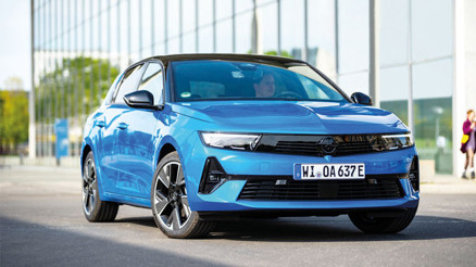 Astra’nın elektriklisi benzinliden ucuza geldi